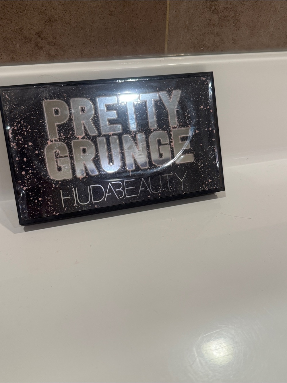 Huda beauty grunge
